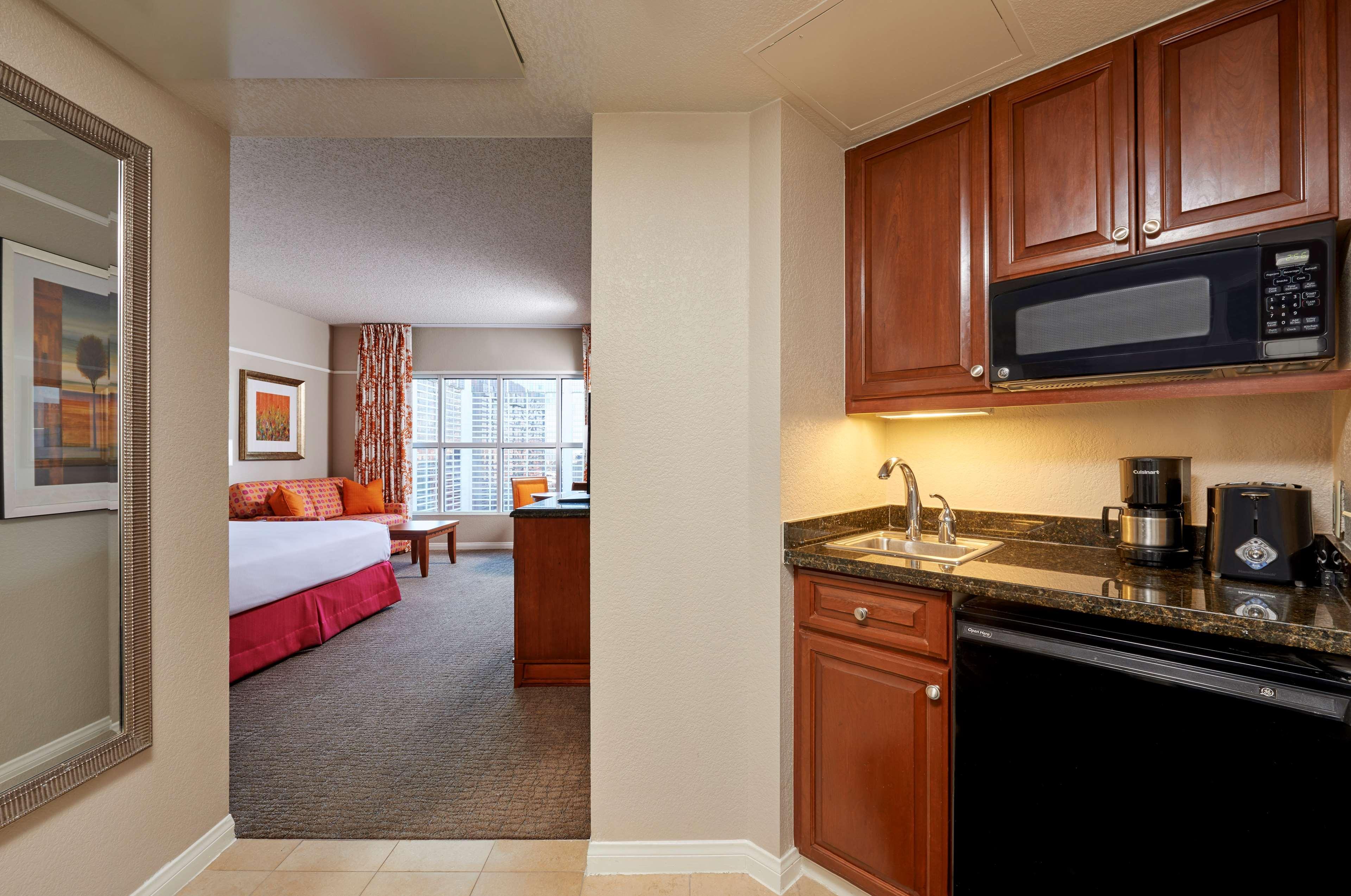 Hilton Grand Vacations Club Flamingo Лас-Вегас Экстерьер фото
