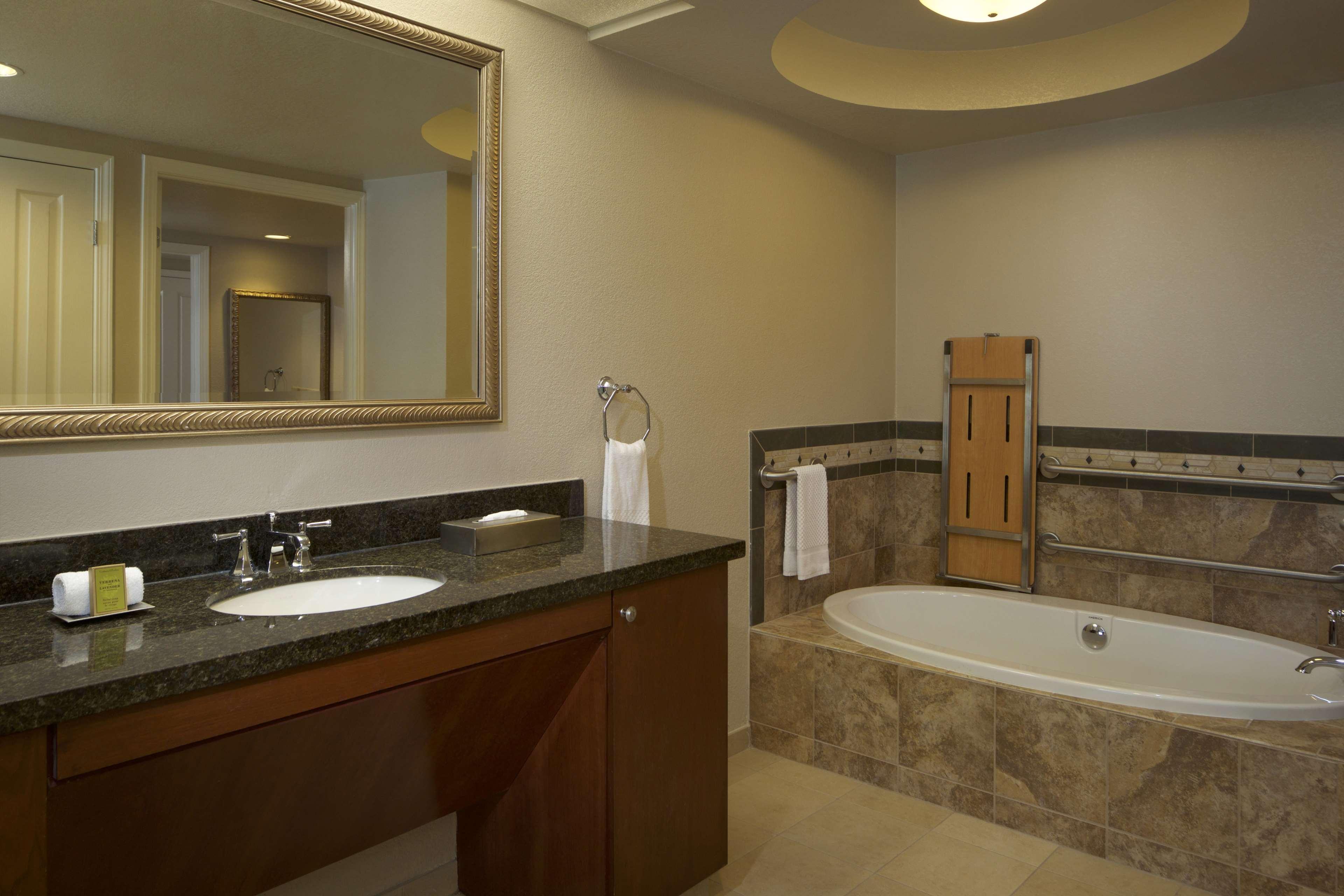 Hilton Grand Vacations Club Flamingo Лас-Вегас Экстерьер фото
