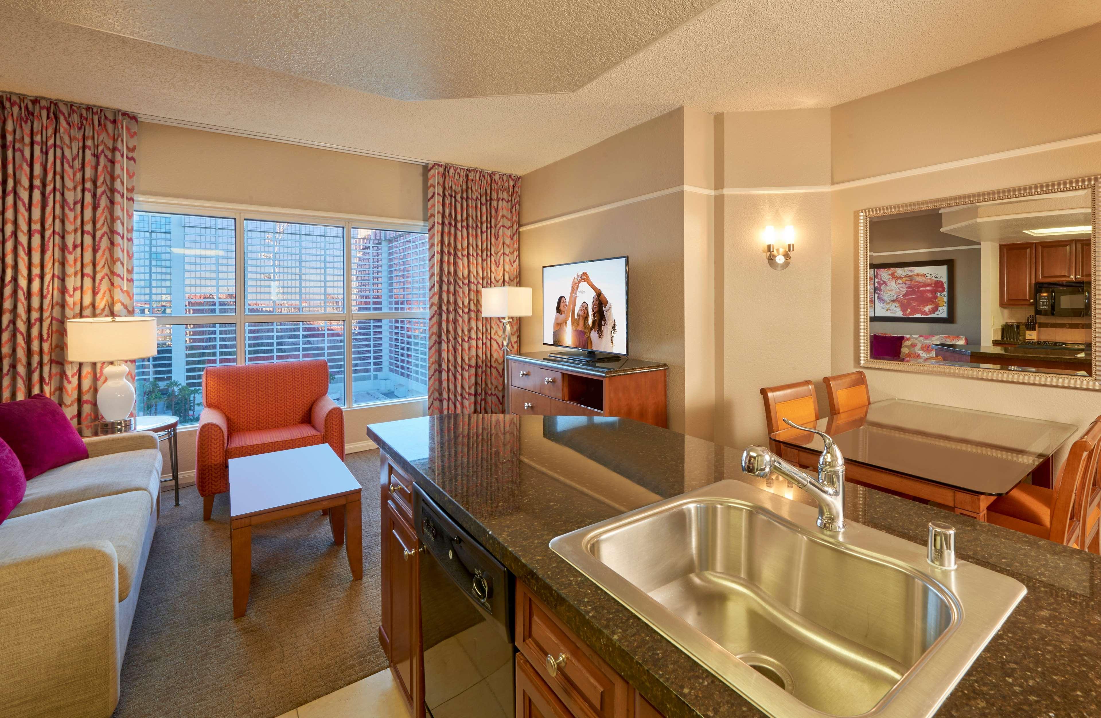 Hilton Grand Vacations Club Flamingo Лас-Вегас Экстерьер фото