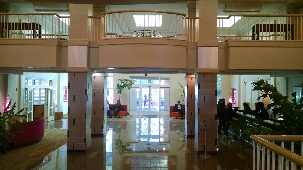 Hilton Grand Vacations Club Flamingo Лас-Вегас Экстерьер фото